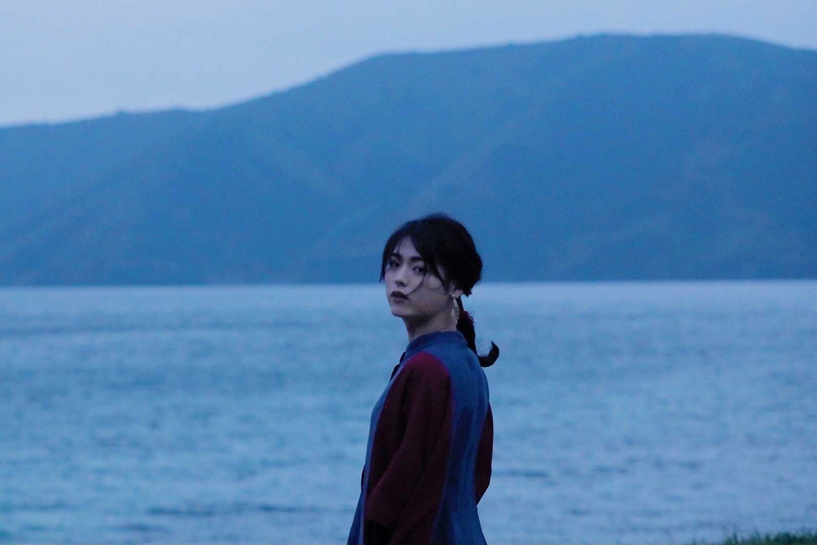 撮影：三宮幹史／井手上漠フォトエッセイ『normal？』公式ツイッター（@bakunohon0420）より