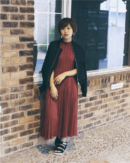 OUTER:HARE、ONEPIECE:SHAKA、SHOES:SHAKA(C)TOPLOG