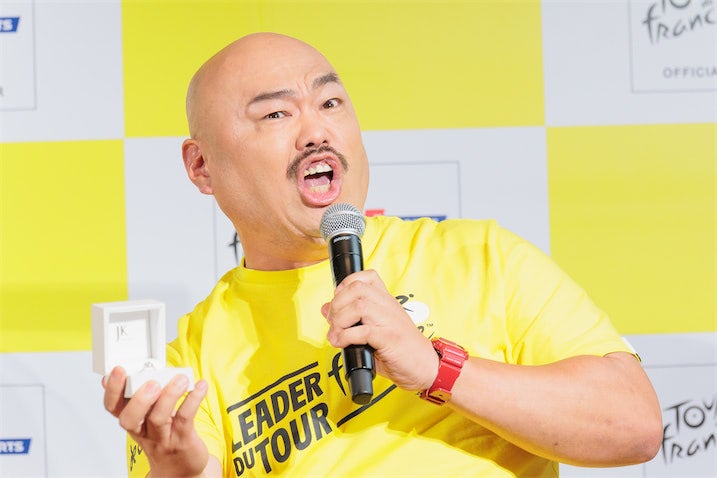 クロちゃん、元恋人リチへの“163万円超指輪”で復縁計画をぶっちゃけ！26歳での初キス“大落車”談にキンタロー。が猛ツッコミ