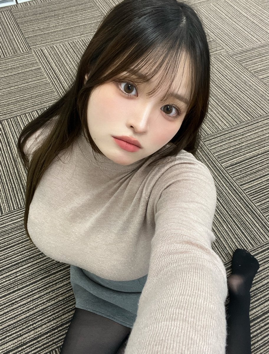 2025年グラビアブレイク筆頭株 神ボディ×SNSセンスで急上昇中の佐伯澪【注目の人物】