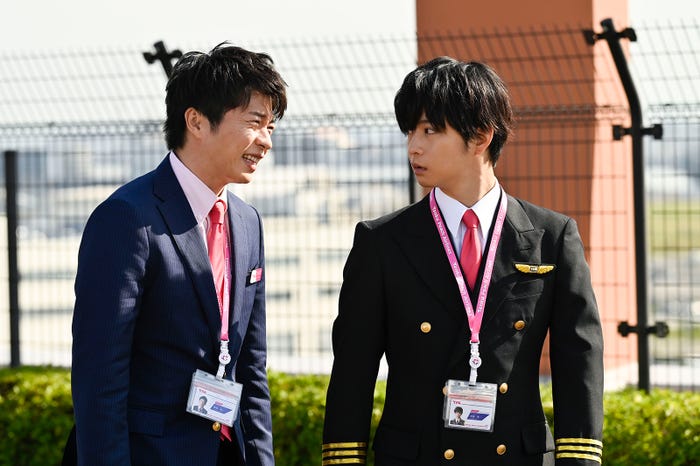 田中圭、千葉雄大/「おっさんずラブ-in the sky-」第3話より(C)テレビ朝日
