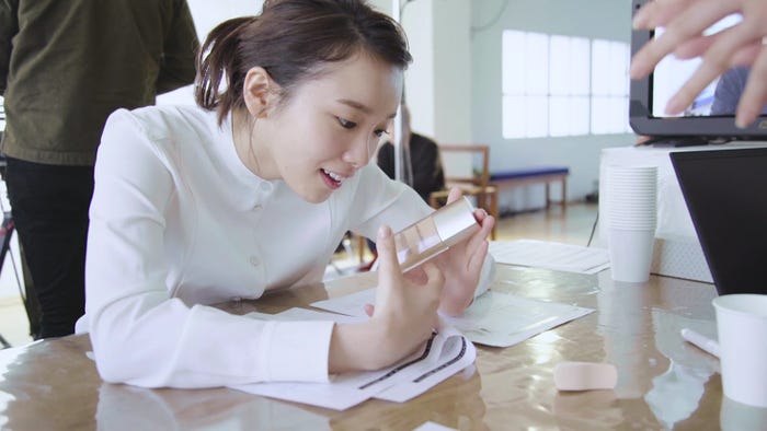 飯豊まりえ/メイク動画・インタビューより(提供写真)