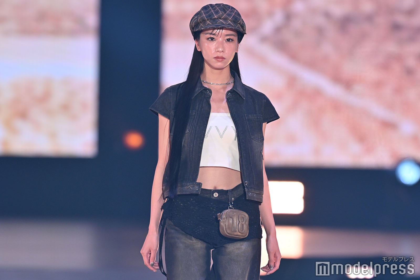 （C）モデルプレス