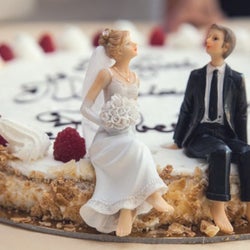 「令和婚」が人気! 昭和生まれの45.7%・平成生まれの62.5%が婚約指輪は"欲しい"