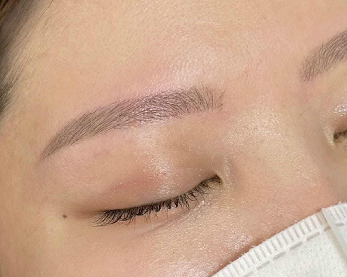 薄眉メイク 薄眉メイク