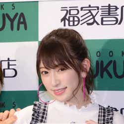 モデルプレス - NMB48吉田朱里、“ぷるぷるリップ”保つ秘訣&美容のトレンドをキャッチしている場所明かす
