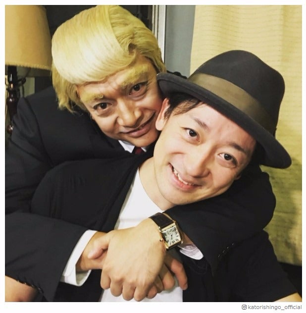 山本耕史、親友・香取慎吾からバックハグ　待望の出演で2ショット＜72時間ホンネテレビ＞