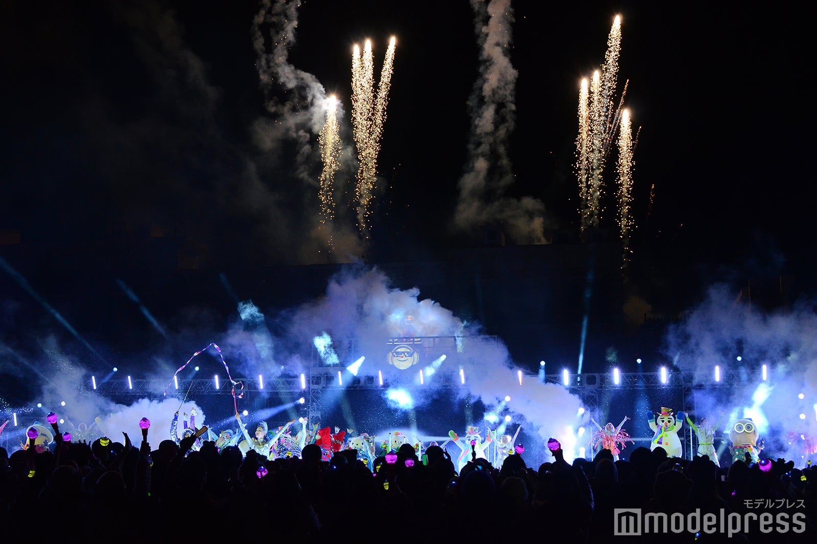 NO LIMIT！クリスマス 2023（C）モデルプレス