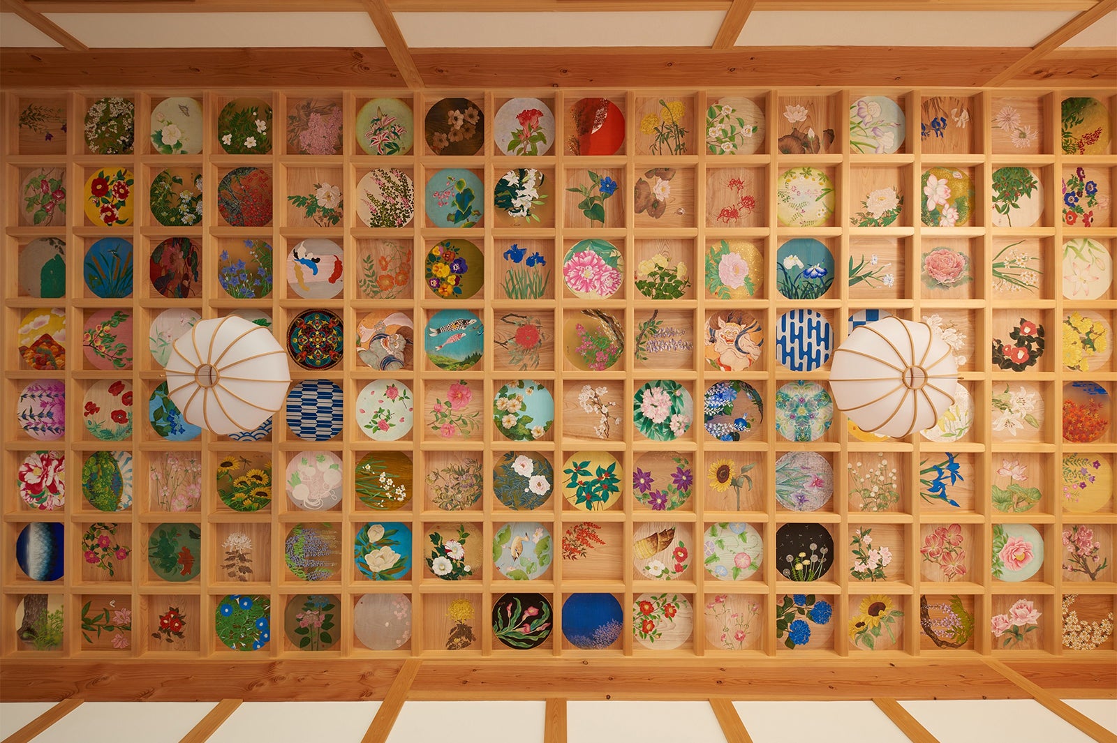 160枚もの絵が天井を埋め尽くす「正寿院」の“天井画”／画像提供：京都センチュリーホテル