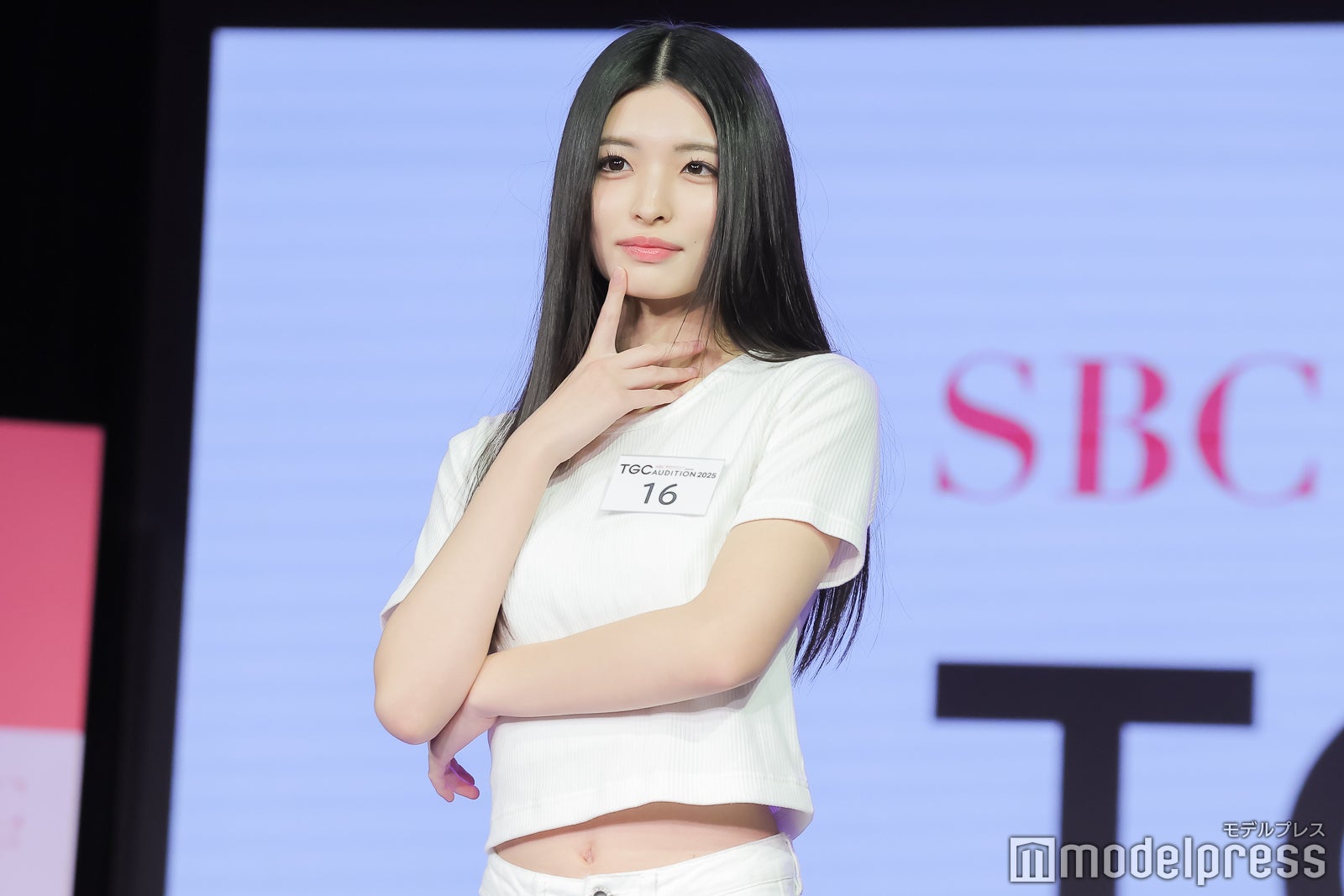 スミレさん（C）モデルプレス