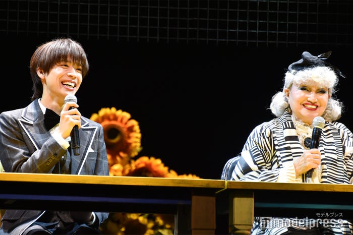 松島聡のグミを全部食べた黒柳徹子(C)モデルプレス