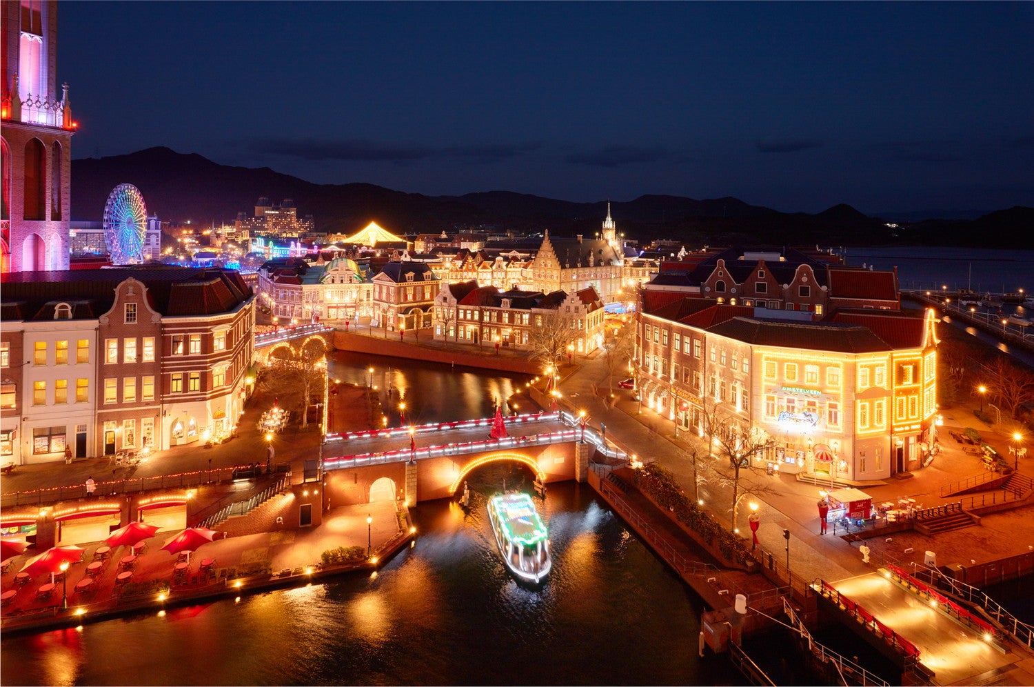 花の街の大収穫祭～光り輝くハロウィーンナイト～／画像提供：ハウステンボス