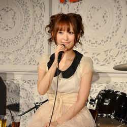 菅野結以