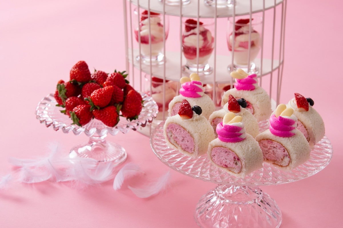 新春グローバルビュッフェ＆ベリーエンジェルストロベリースイーツフェア（提供画像）