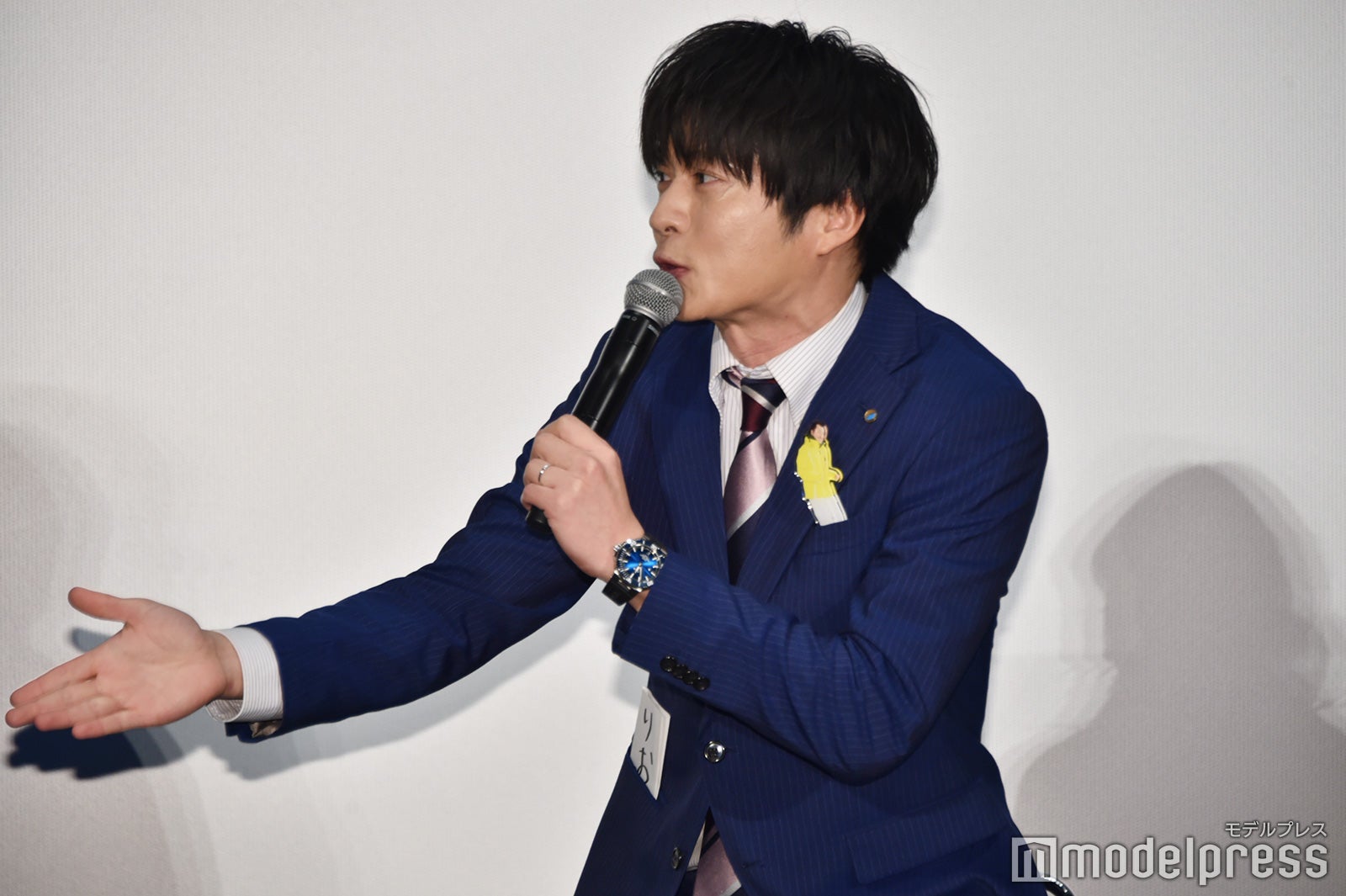 吉田鋼太郎＆内田理央の突然の欠席に焦る田中圭（C）モデルプレス