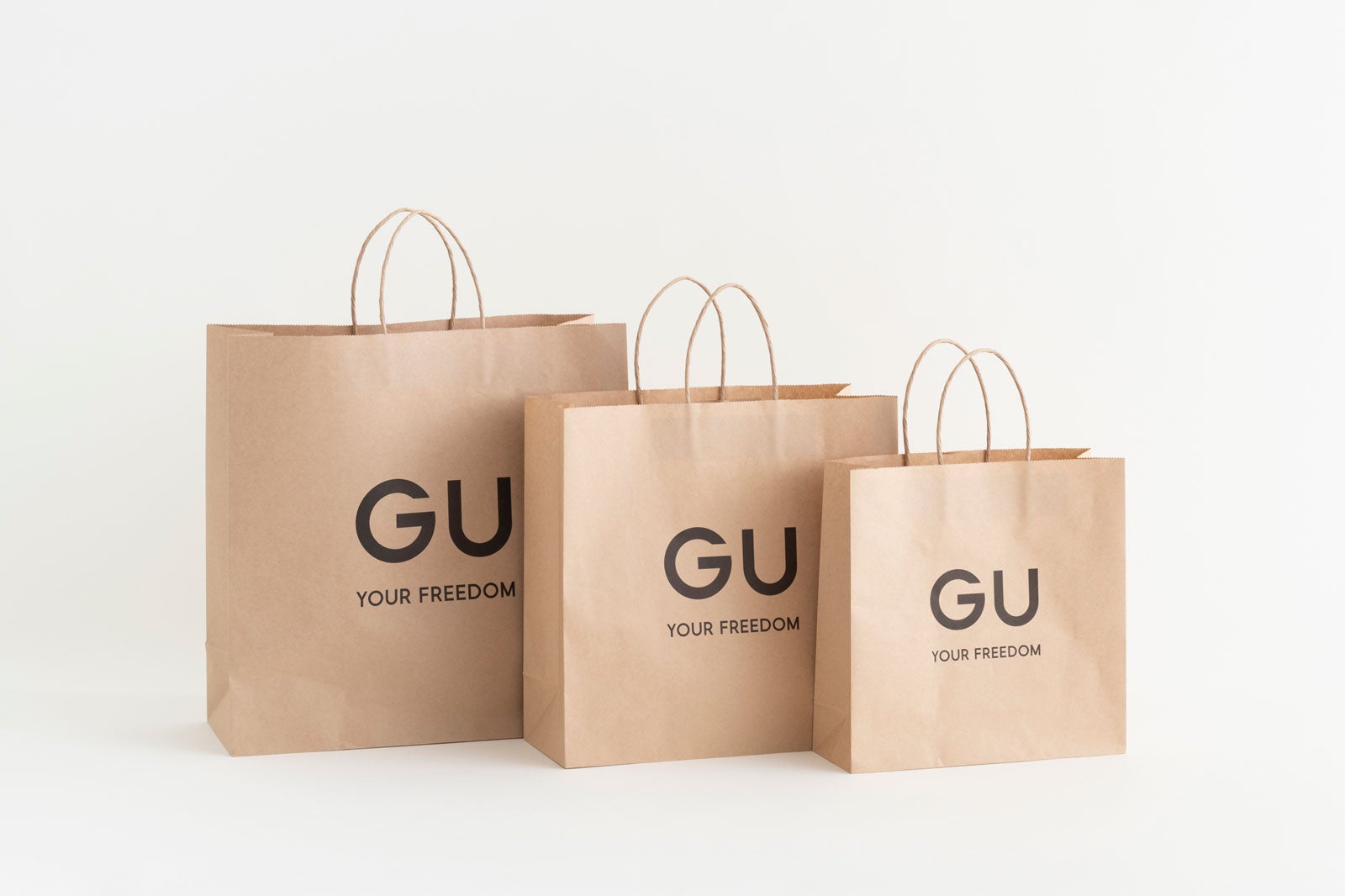 GUのショッピングバッグ（提供画像）