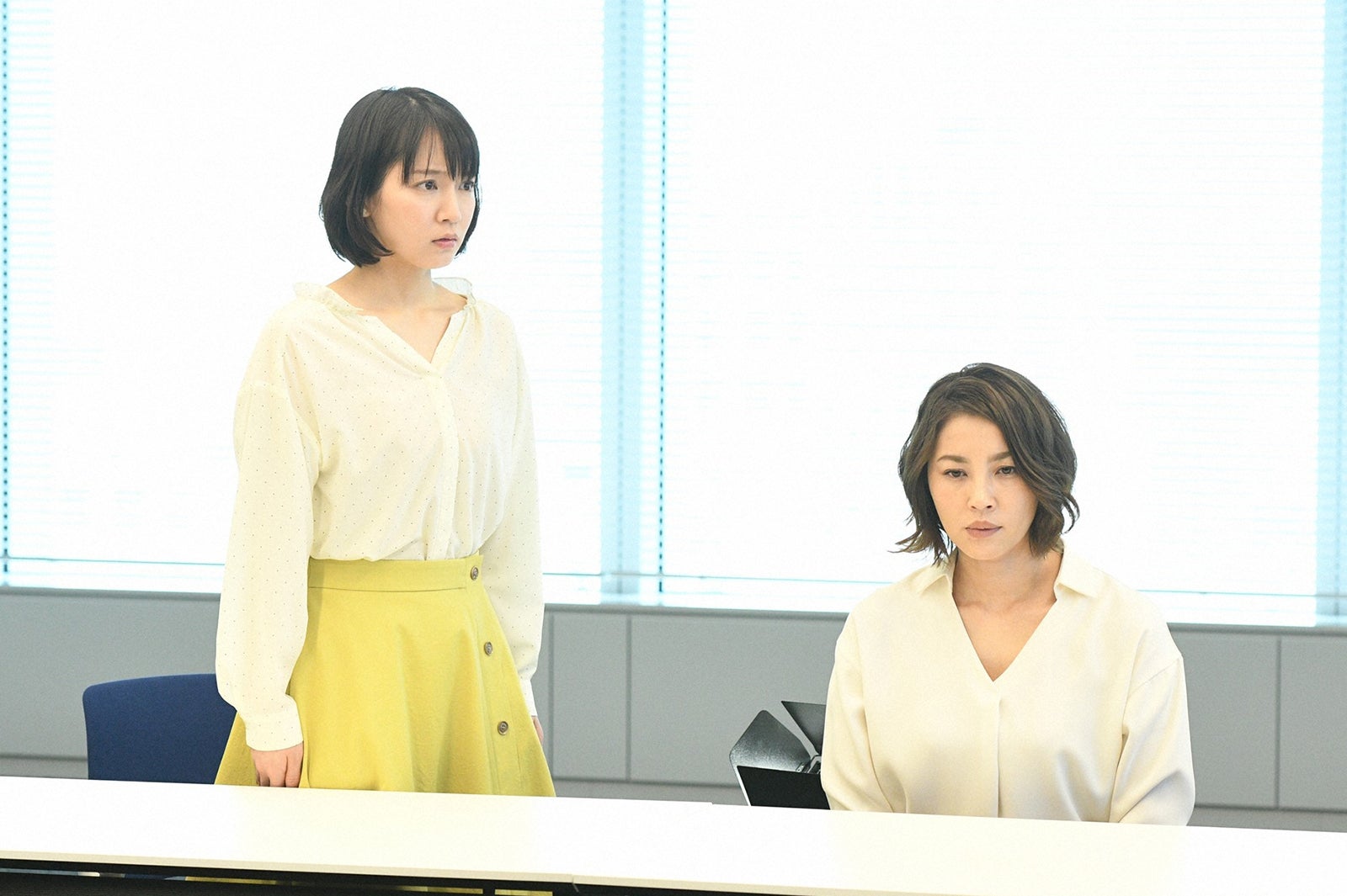 吉岡里帆、瀬戸朝香／「きみが心に棲みついた」第9話より（C）TBS