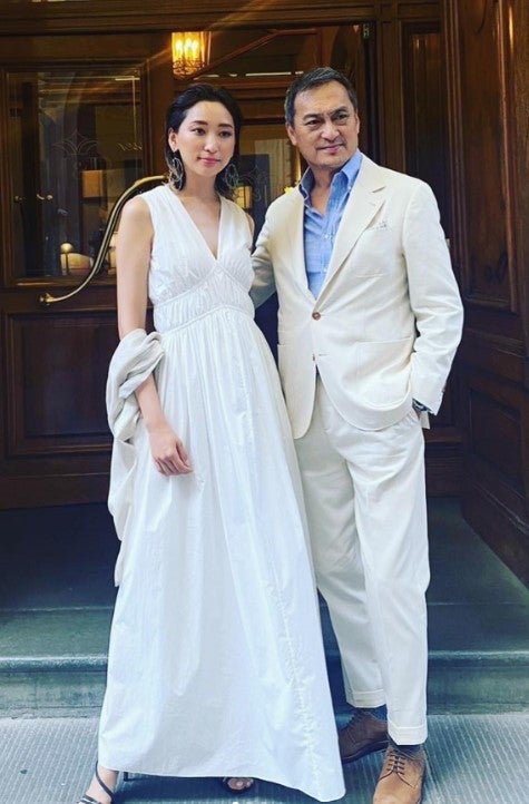 杏、父・渡辺謙とイタリア旅行 “ひょっこり”2ショットが話題「仲良し親子素敵」「お茶目」