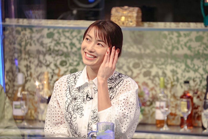 内山理名 (C)フジテレビ