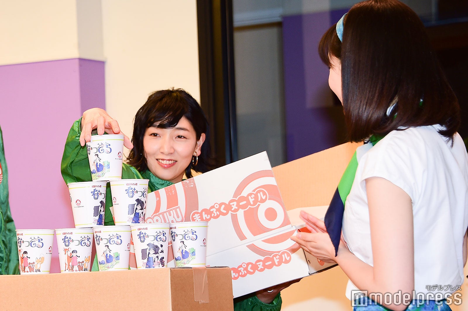 「なつぞら」脚本がデザインされたオリジナルパッケージのまんぷくヌードル （C）モデルプレス