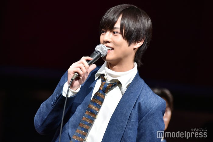黒髪の奥野壮 (C)モデルプレス