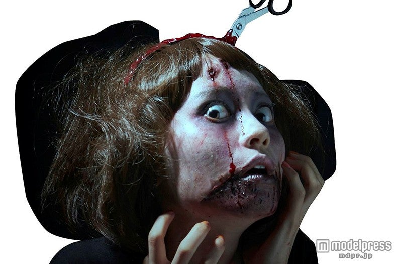 「ホラーショップ」には様々な特殊メイクやホラー仮装が／画像提供：USJ