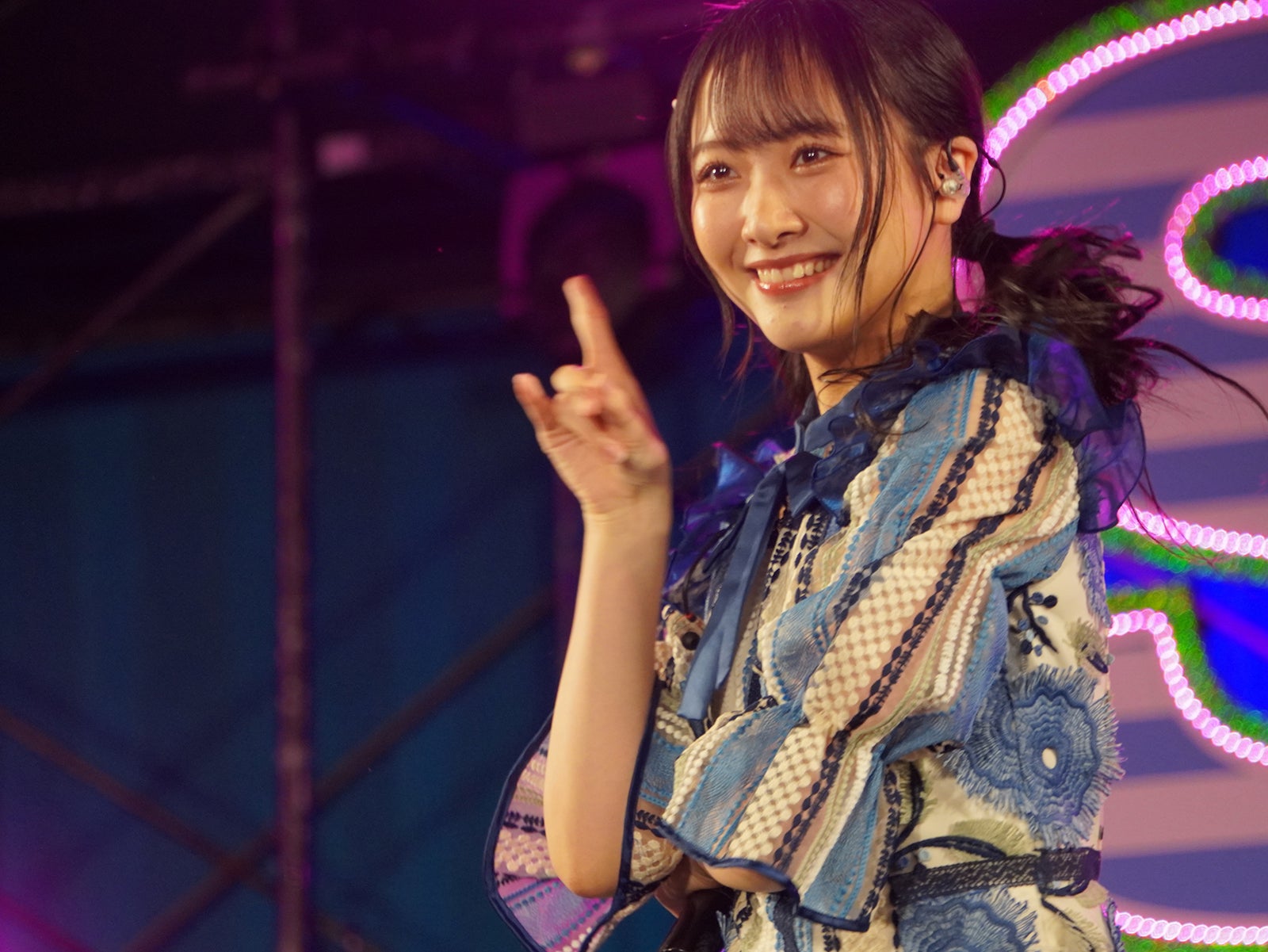 石田千穂（C）STU