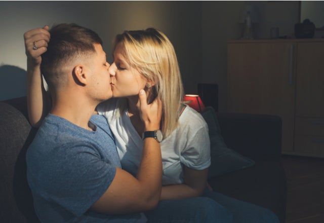 メロメロになっちゃうんです 男性がドハマりする キスの作法 とは モデルプレス