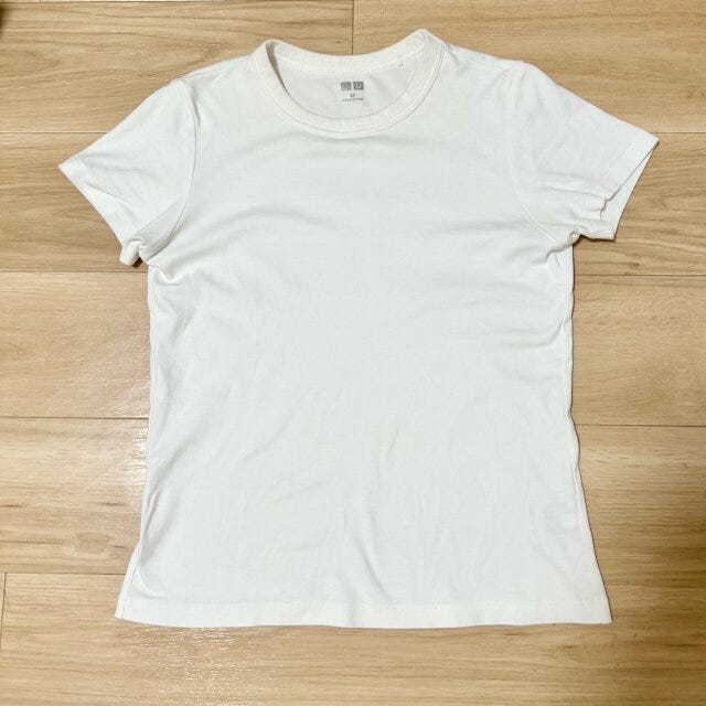 ユニクロ　クルーネックT