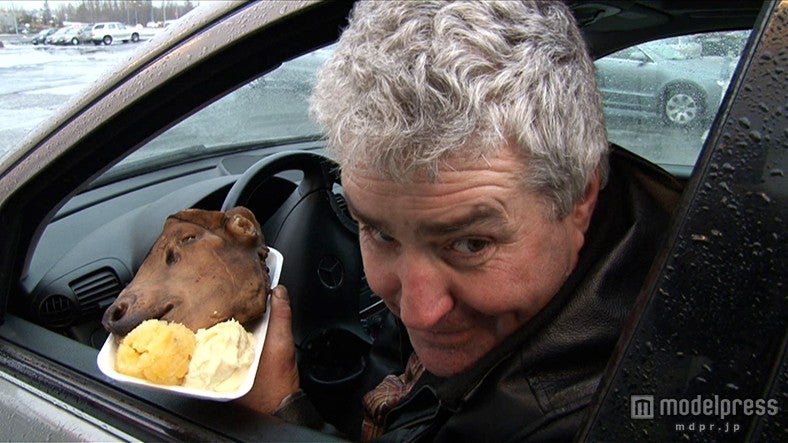 ドライブスルーでも羊の頭／「世界の日本人妻は見た！」アイスランドの日本人妻／画像提供：毎日放送