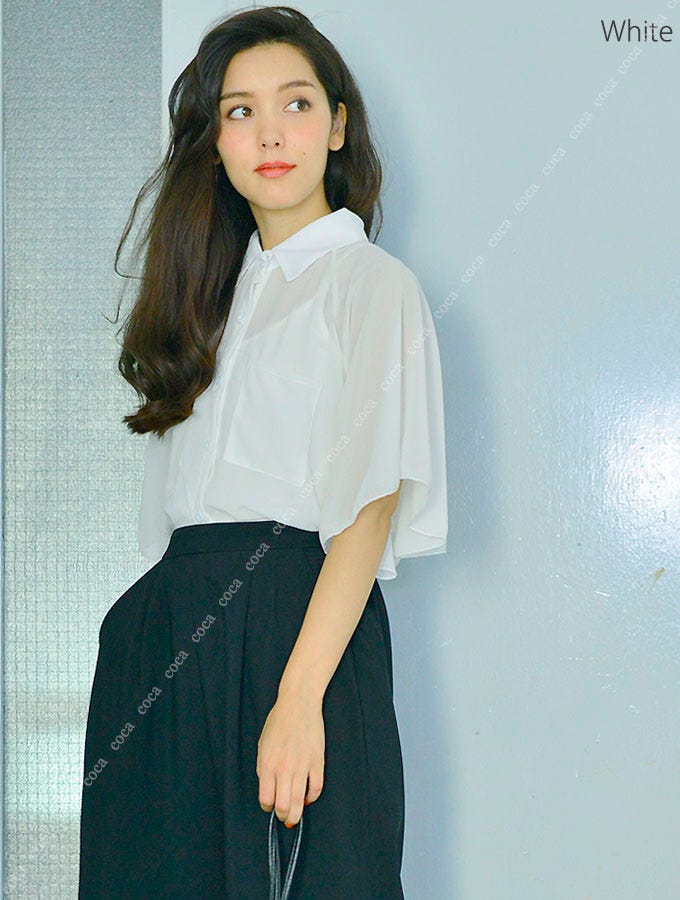 シフォン×花柄レースの切り替え変形ブラウス「coca」2,990円(税込)/画像提供:coca