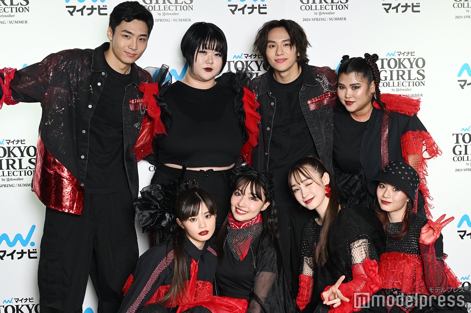 （後列左から）八村倫太郎、このちゃん、山下幸輝、JESSICA（前列左から）原田都愛、村瀬紗英、藤井サチ、RUI（C）モデルプレス