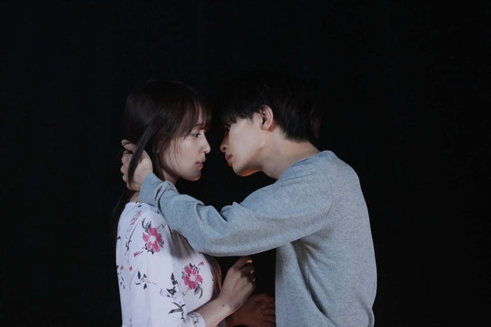 草川拓弥、菅井友香「ビジネス婚-好きになったら離婚します-」第3話より(C)「ビジネス婚」製作委員会・MBS