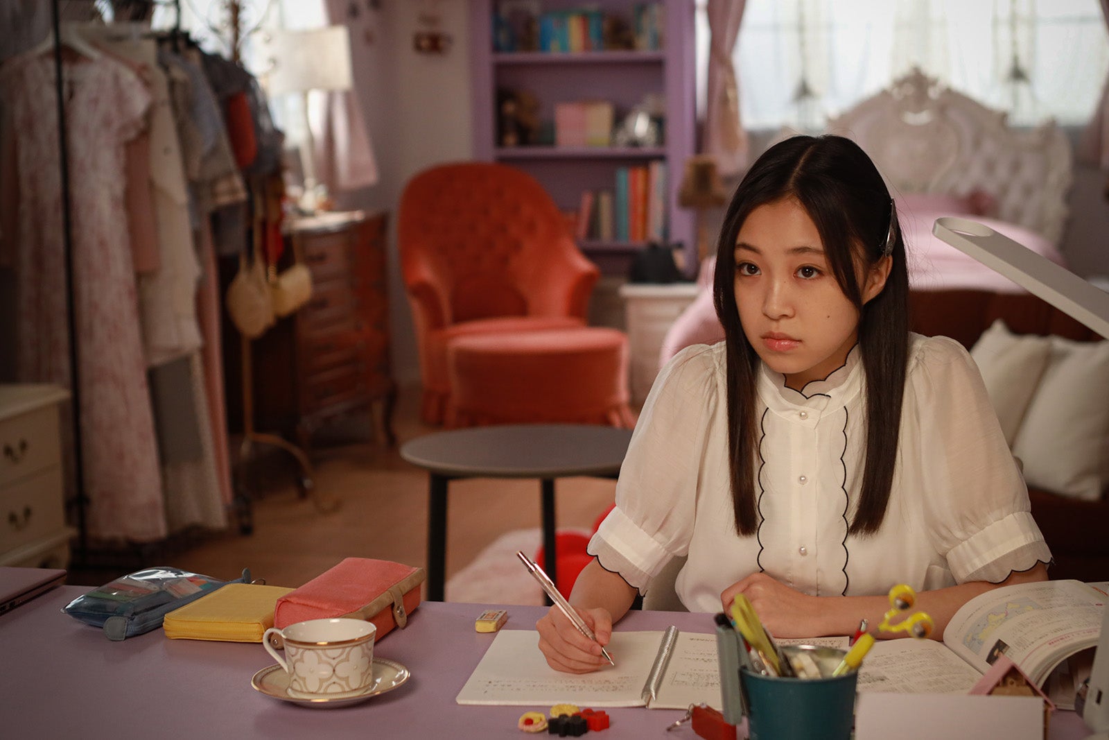 新井美羽「スカイキャッスル」第6話より（C）テレビ朝日