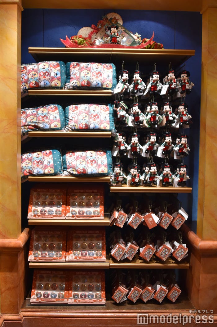 35周年のクリスマスイベントの歴史が彩られたグッズ(C)モデルプレス(C)Disney