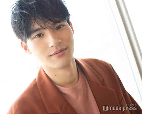 岡田健史「カッコつけなくなった」「まっすぐだけじゃなくなった」…自身が語るデビューからの変化<「いとしのニーナ」インタビュー>