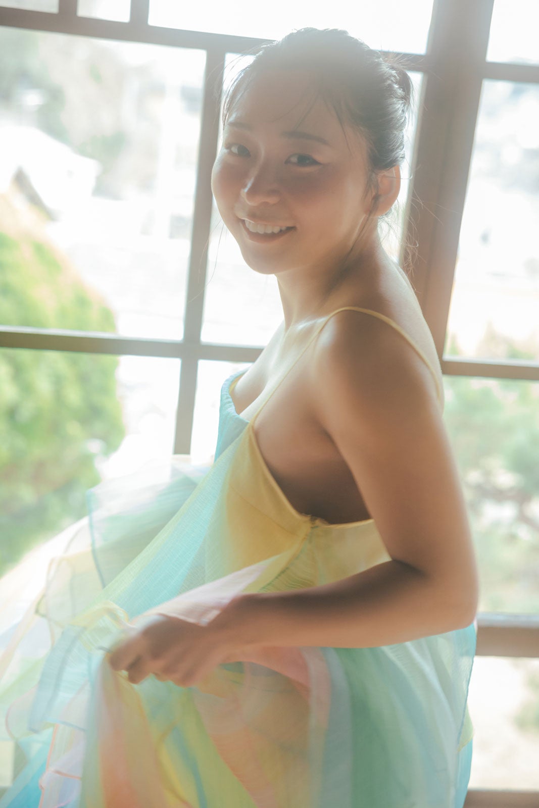 アンゴラ村長／写真集「標準体型」先行カット（C）撮影：東京祐／講談社