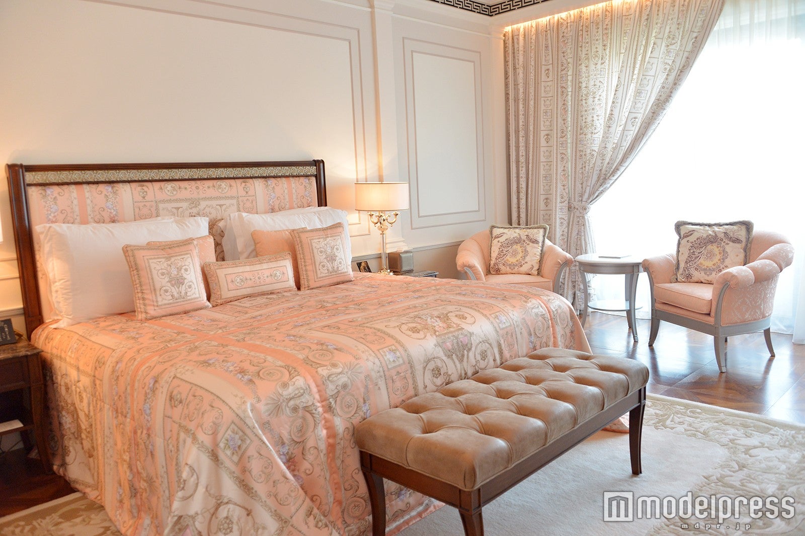 「パラッツォ ヴェルサーチ ドバイ」客室（C）モデルプレス