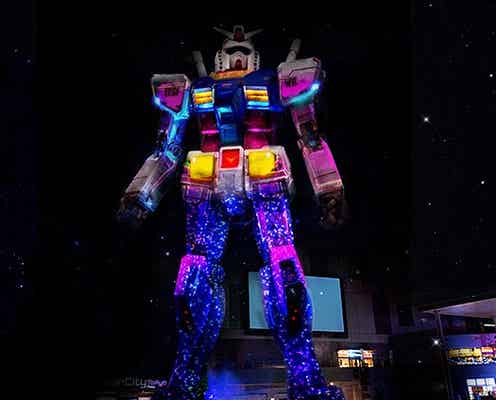 ロマンティックな雪が舞う お台場の実物大ガンダムが冬仕様に