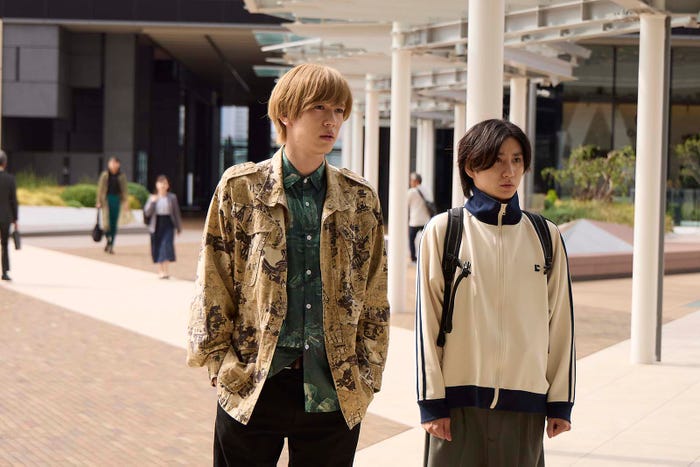 内藤秀一郎、京本大我「お迎え渋谷くん」第11話より(C)カンテレ