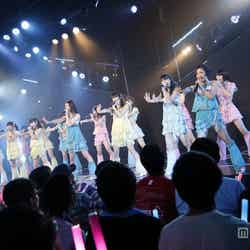 HKT48ひまわり組「パジャマドライブ」公演より（C）AKS