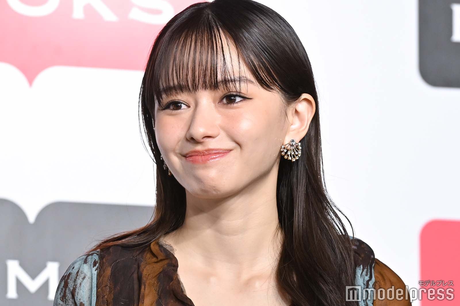 山本舞香 直筆サイン チェキ 女優 山本舞香さんサイン入りチェキをプレゼント！ マキア公式Twitter
