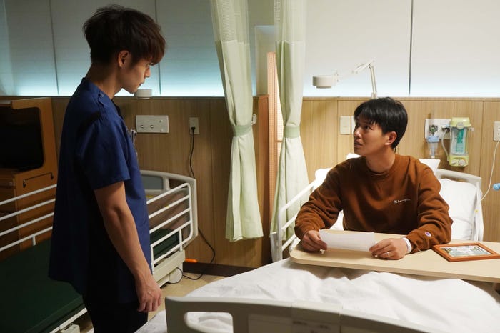 窪田正孝、工藤阿須加 (C)フジテレビ
