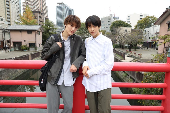 上村謙信、本島純政「未成年~未熟な俺たちは不器用に進行中~」モデルプレス独占オフショット(提供写真)