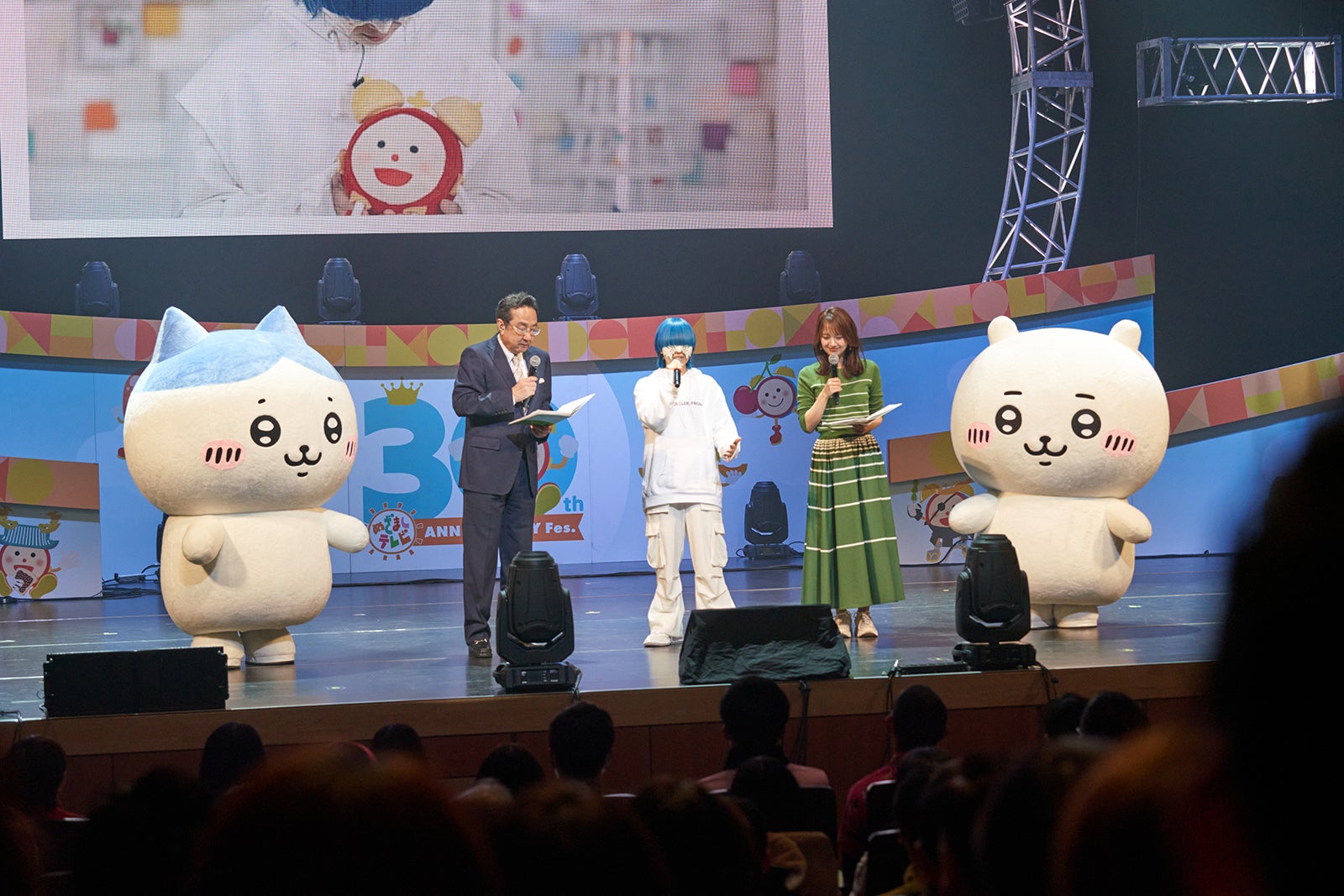 ハチワレ、三宅正治アナウンサー、yama、井上清華アナウンサー、ちいかわ（提供写真）