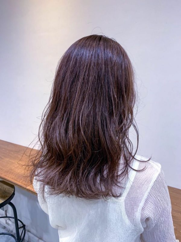 旬のピンクブラウンは大人女子にも 明るめ 暗め別に似合う髪色をご紹介 モデルプレス 旬のピンクブラウンは大人女子にも 明るめ 暗め別に似合う髪色をご紹介 モデルプレス