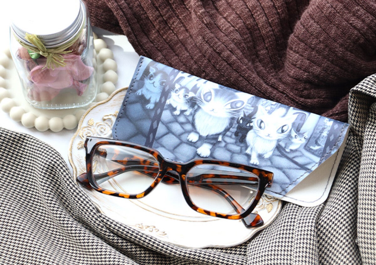 大人が本気で使える付録出たーっ！おしゃれで細かい作業も捗る♡「猫のダヤン」のルーペメガネ