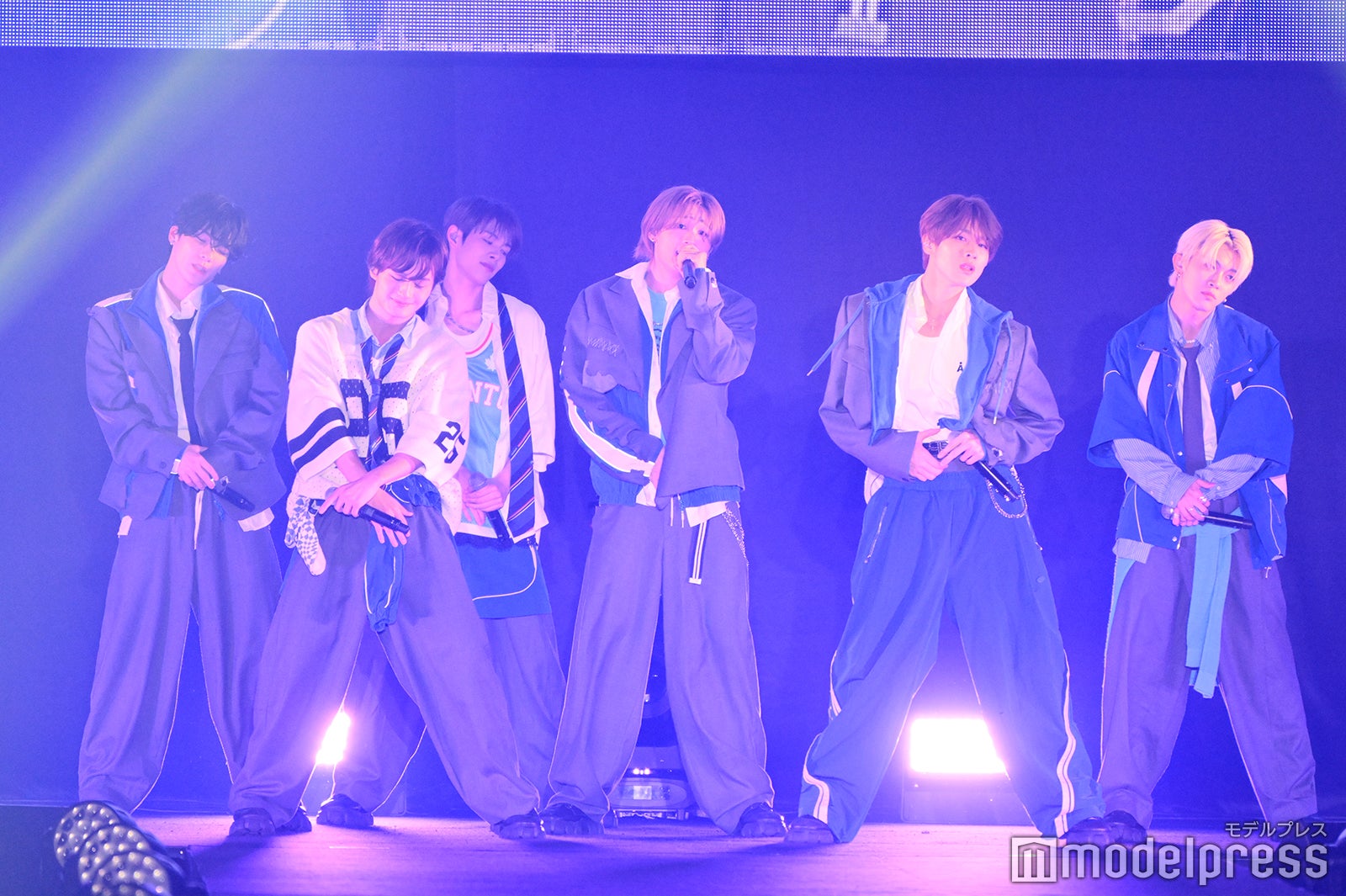 DXTEEN（C）モデルプレス