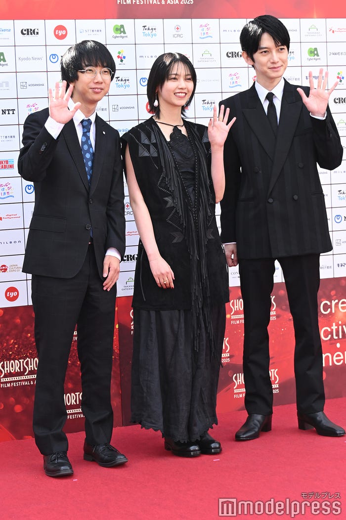 西山将貴監督、西野七瀬、本郷奏多(C)モデルプレス