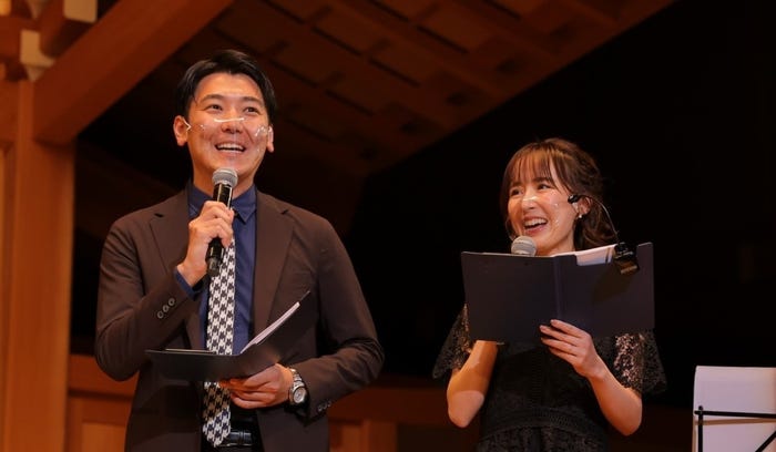 (左から)西本たける、山川恵里佳(提供画像)